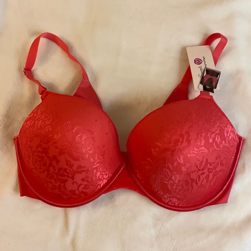 Gorgeous pink bra NWT